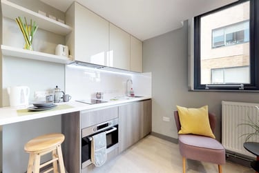 1 bed studio, Bernard Street, City Centre, Southampton, SO143AY - Image 5